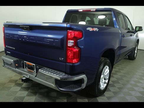 Used 2023 Chevrolet Silverado 1500 LT image 17