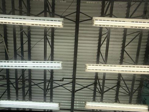 Used 2014 Volkswagen Beetle TDI image 33