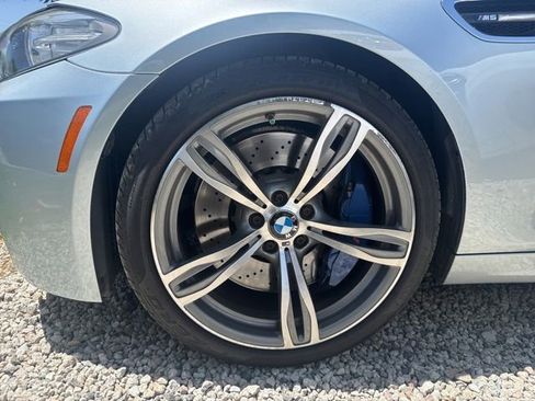 Used 2014 BMW M5 RWD image 8