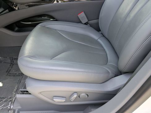 Used 2023 Lincoln Nautilus Reserve FWD image 23