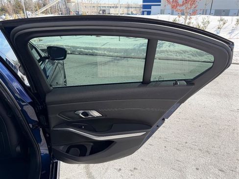 Used 2020 BMW 330i Sedan w/ Executive Package image 37