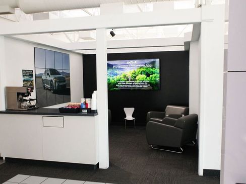 Used 2025 Kia Soul LX w/ LX Technology Package image 11