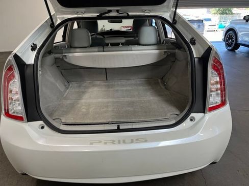Used 2015 Toyota Prius Five w/ Advanced Technology Package FWD image 16