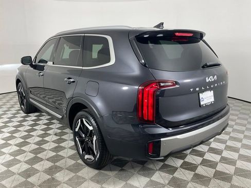 Used 2025 Kia Telluride S AWD/4WD image 5