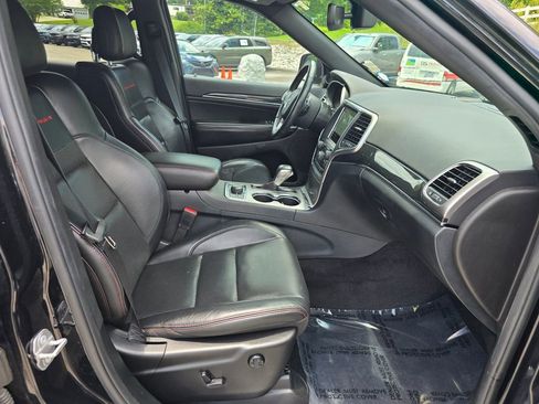 Used 2018 Jeep Grand Cherokee Trailhawk w/ Trailhawk Luxury Group AWD/4WD image 30