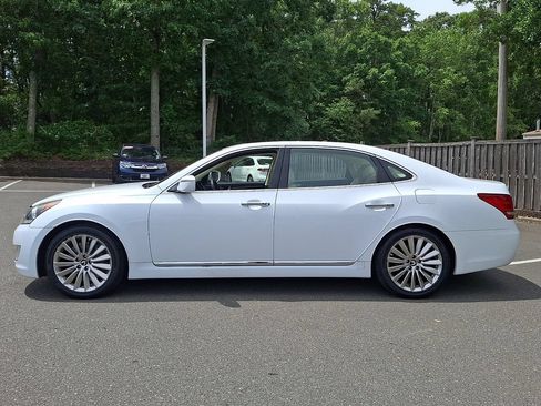 Used 2015 Hyundai Equus Signature RWD image 21