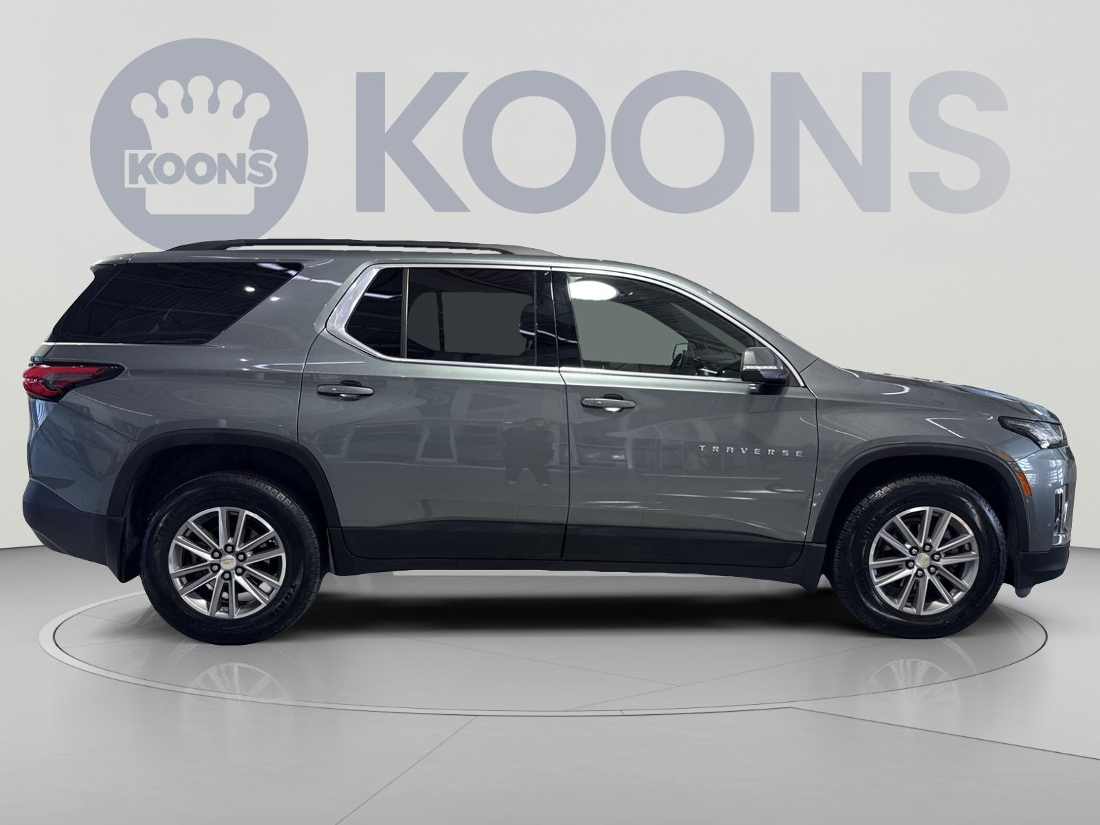 Used 2023 Chevrolet Traverse LT AWD/4WD image 12
