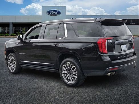Used 2023 GMC Yukon Denali Ultimate AWD/4WD image 3