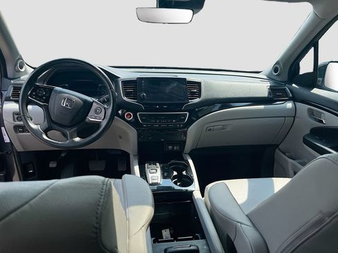 Used 2022 Honda Pilot Touring image 24