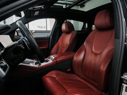 Used 2021 BMW X6 xDrive40i w/ M Sport Package image 32