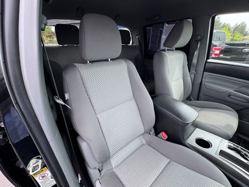 Used 2015 Toyota Tacoma 4x4 Double Cab image 20
