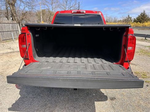 Used 2020 Chevrolet Colorado Z71 AWD/4WD image 7