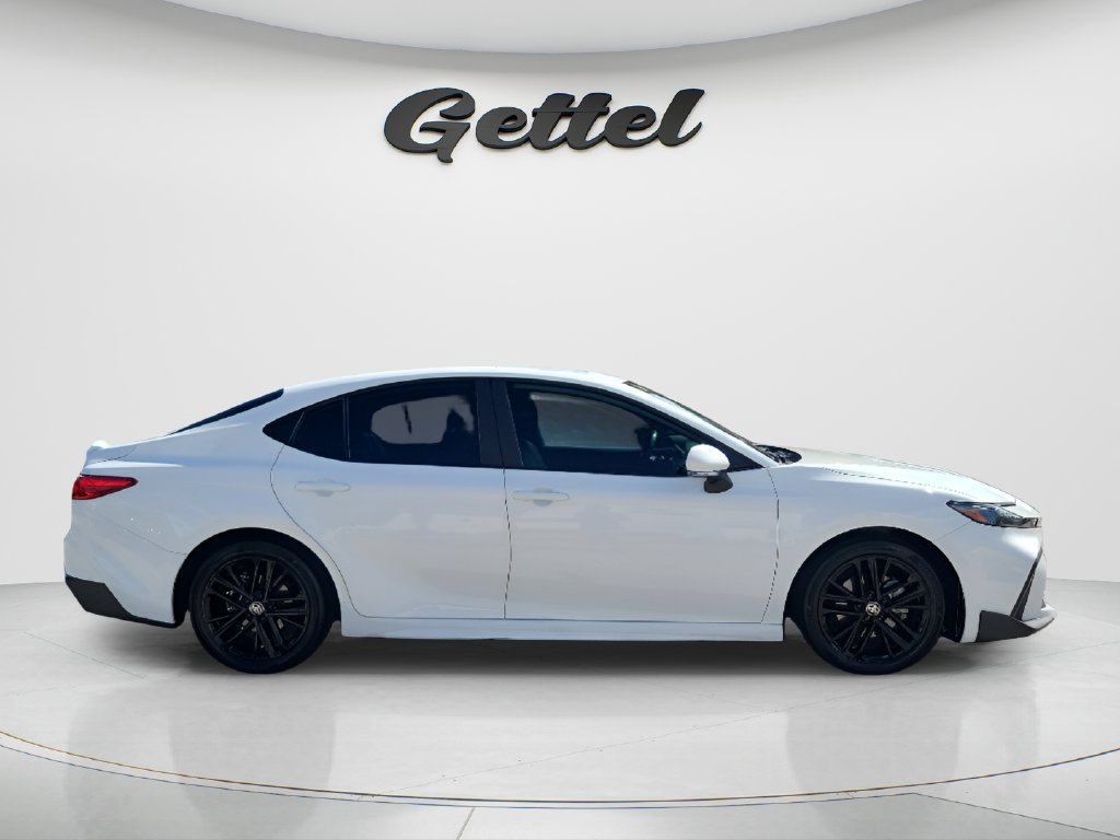 Used 2025 Toyota Camry SE w/ Multimedia Upgrade Package FWD image 4
