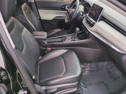 Certified 2022 Jeep Compass Limited image 21