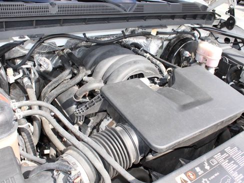 Used 2017 Chevrolet Silverado 1500 W/T RWD image 19