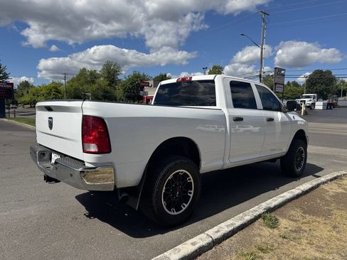 Used 2018 RAM 3500 Tradesman w/ Chrome Appearance Group AWD/4WD image 3