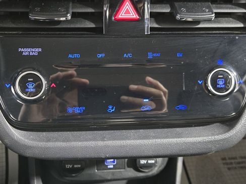 Used 2021 Hyundai Ioniq SE image 14