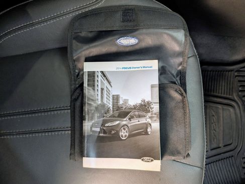 Used 2014 Ford Focus SE w/ Equipment Group 201A FWD image 32
