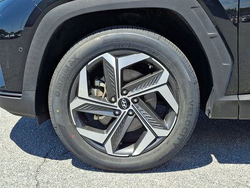 Certified 2023 Hyundai Tucson Limited AWD/4WD image 9
