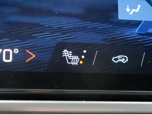 Used 2024 Chevrolet Equinox EV RS image 32