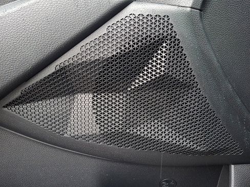 New 2026 Kia Seltos LX image 16