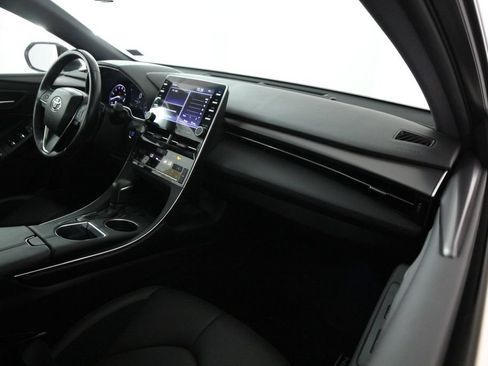 Used 2019 Toyota Avalon XSE w/ All Weather Liner Package FWD image 55