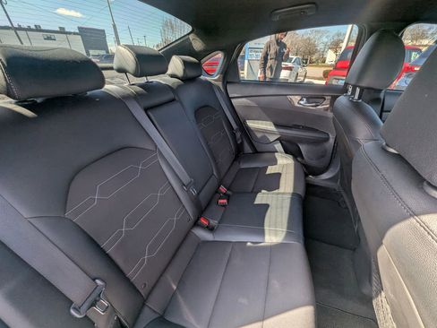 Used 2023 Kia Forte GT-Line image 18