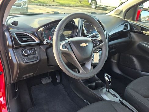 Used 2019 Chevrolet Spark LT image 11