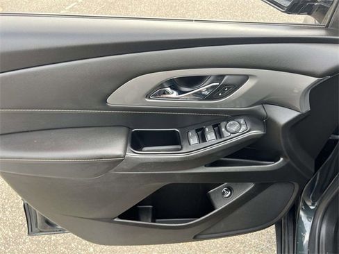 Used 2019 Chevrolet Traverse LT image 17