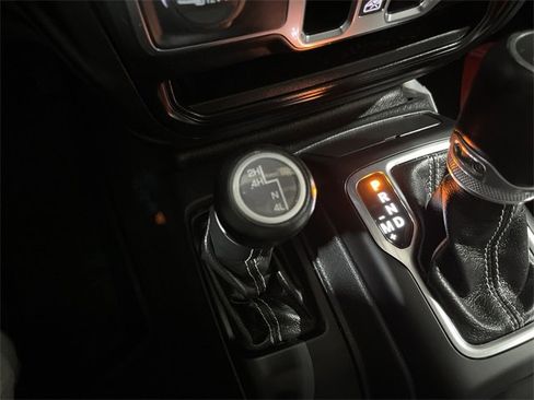 Used 2022 Jeep Gladiator Overland w/ Popular Equipment Package image 33