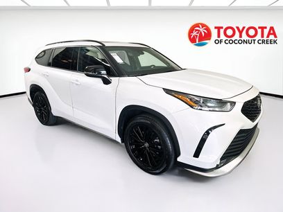 Used 2023 Toyota Highlander XSE