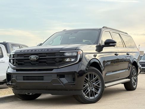 New 2026 Ford Expedition Max Platinum w/ Stealth Appearance Package image 2