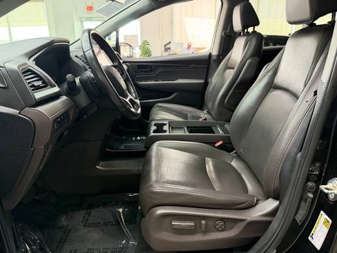 Used 2018 Honda Odyssey EX-L image 11