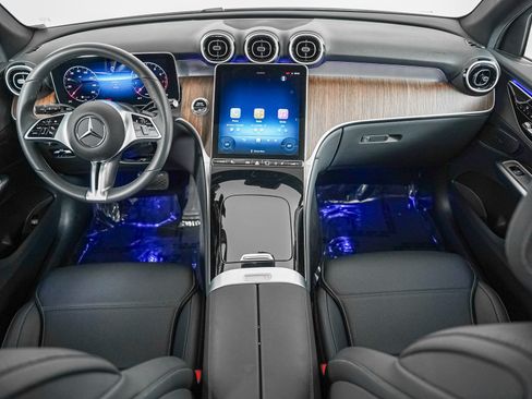 Certified 2026 Mercedes-Benz GLC 300 image 9