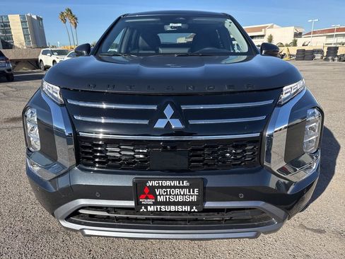 New 2026 Mitsubishi Outlander SE FWD image 2