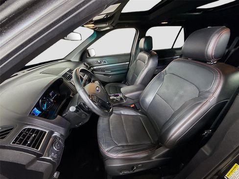 Used 2017 Ford Explorer Sport w/ Equipment Group 401A image 15
