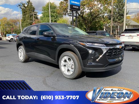 New 2026 Chevrolet Trax LS w/ LS Convenience Package image 1