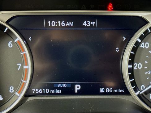 Used 2022 Nissan Rogue SV image 29