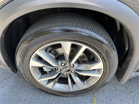 Used 2025 INFINITI QX60 Luxe image 9