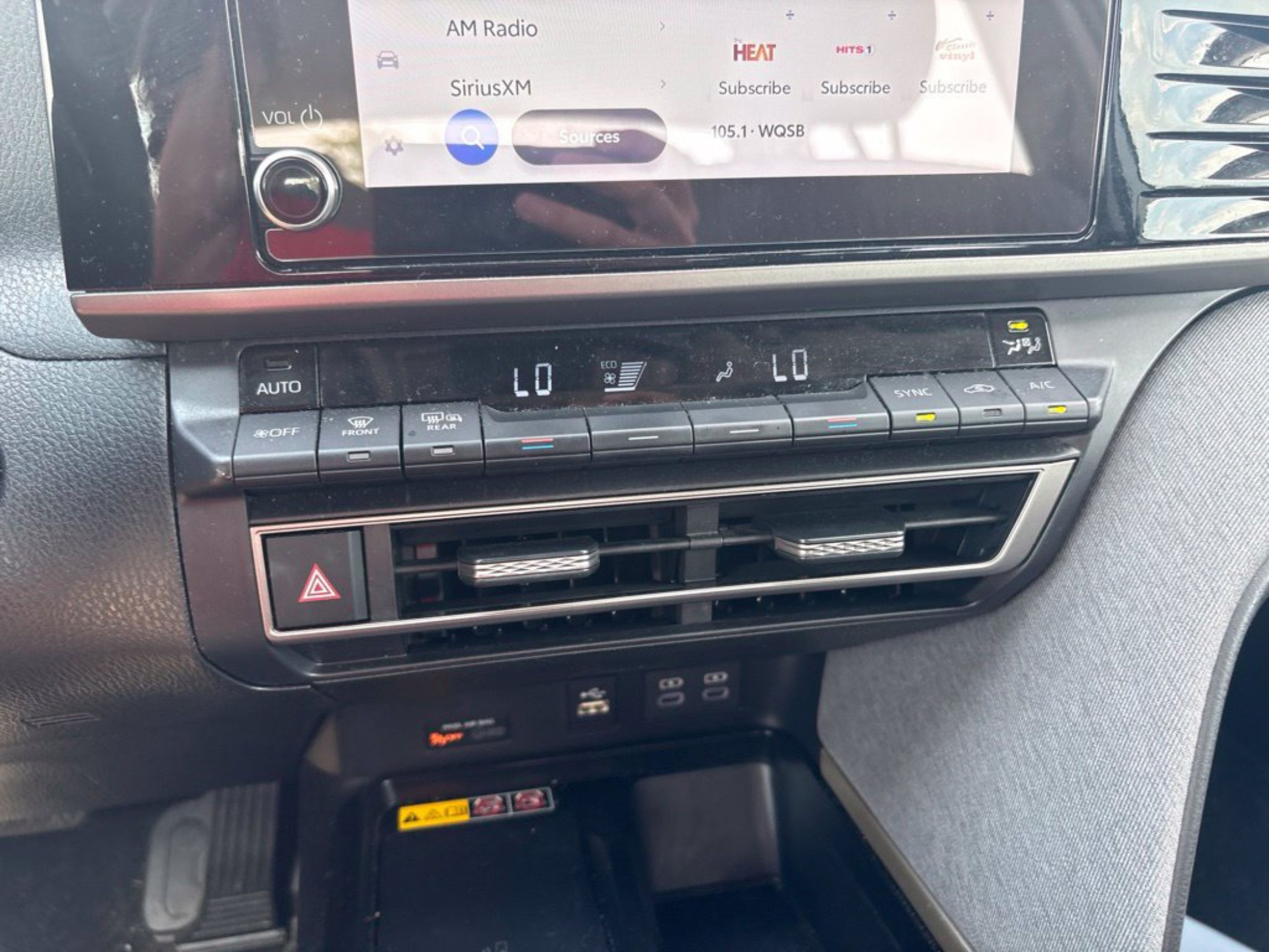 Used 2025 Toyota Camry LE FWD image 16