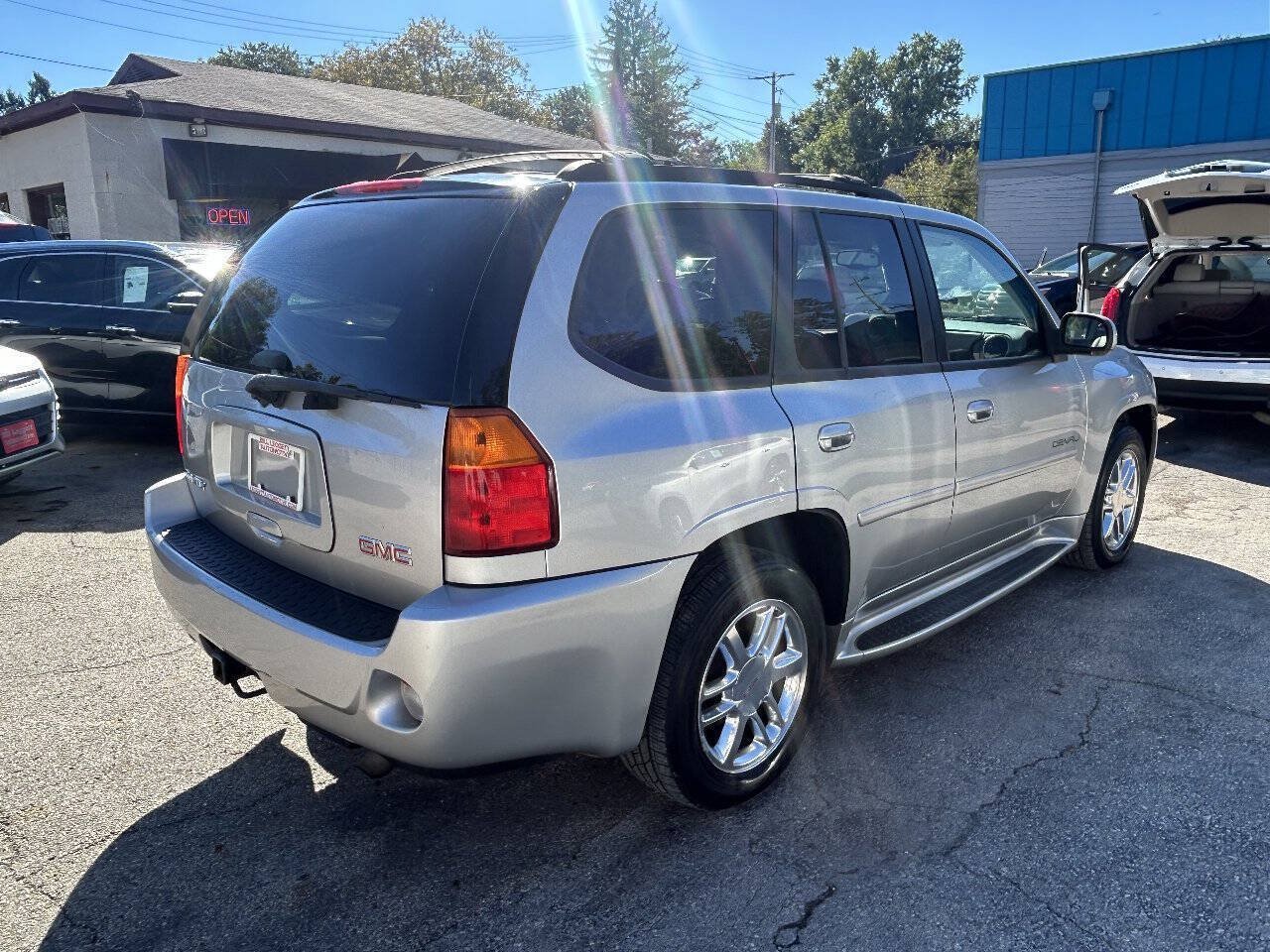 Used 2008 GMC Envoy Denali AWD/4WD image 12