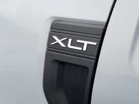 New 2025 Ford Maverick XLT w/ XLT Luxury Package AWD/4WD image 34
