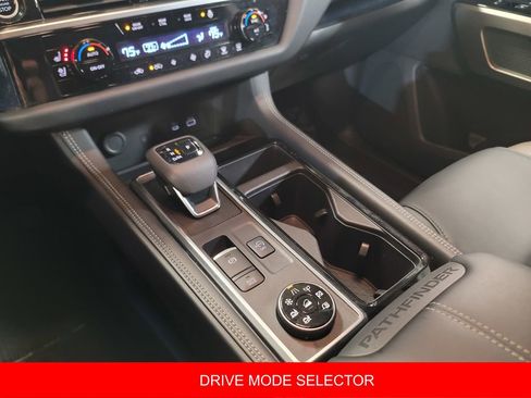 Certified 2023 Nissan Pathfinder Platinum image 22