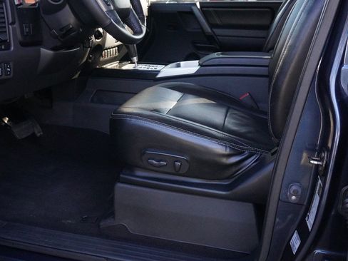 Used 2014 Nissan Titan PRO-4X w/ Pro-4x Luxury Package image 23