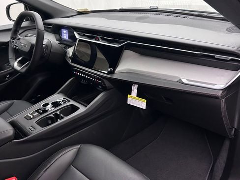 New 2026 Jeep Cherokee Limited AWD/4WD image 18