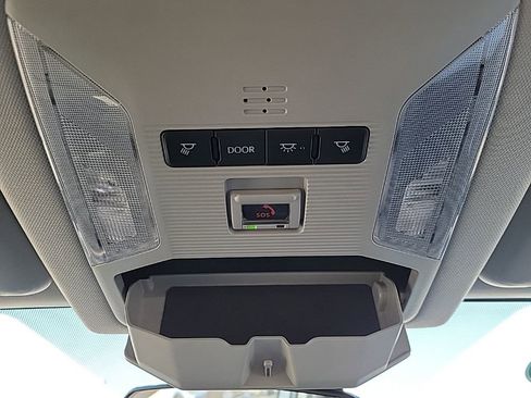 Used 2024 Toyota RAV4 LE image 17