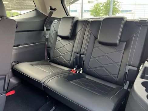 New 2026 Volkswagen Atlas SE FWD image 24