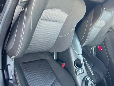 Used 2012 Nissan 370Z Roadster image 19