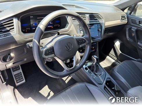 Used 2023 Volkswagen Tiguan SE R-Line FWD image 14