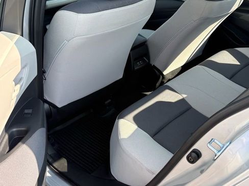 Used 2025 Toyota Corolla LE image 16
